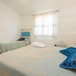 Проживання в сім'ї Sweet Dreams